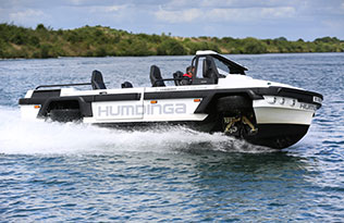 Humdinga p2 – on water side view